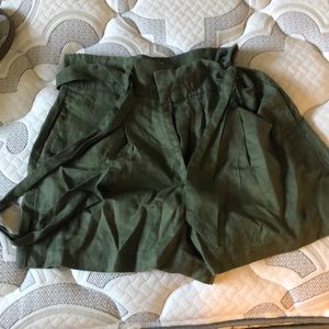 Artisan NY olive green linen shorts